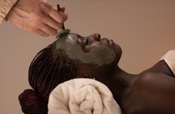 Soin du visage à l'atelier beauty Dakar au Sénégal
