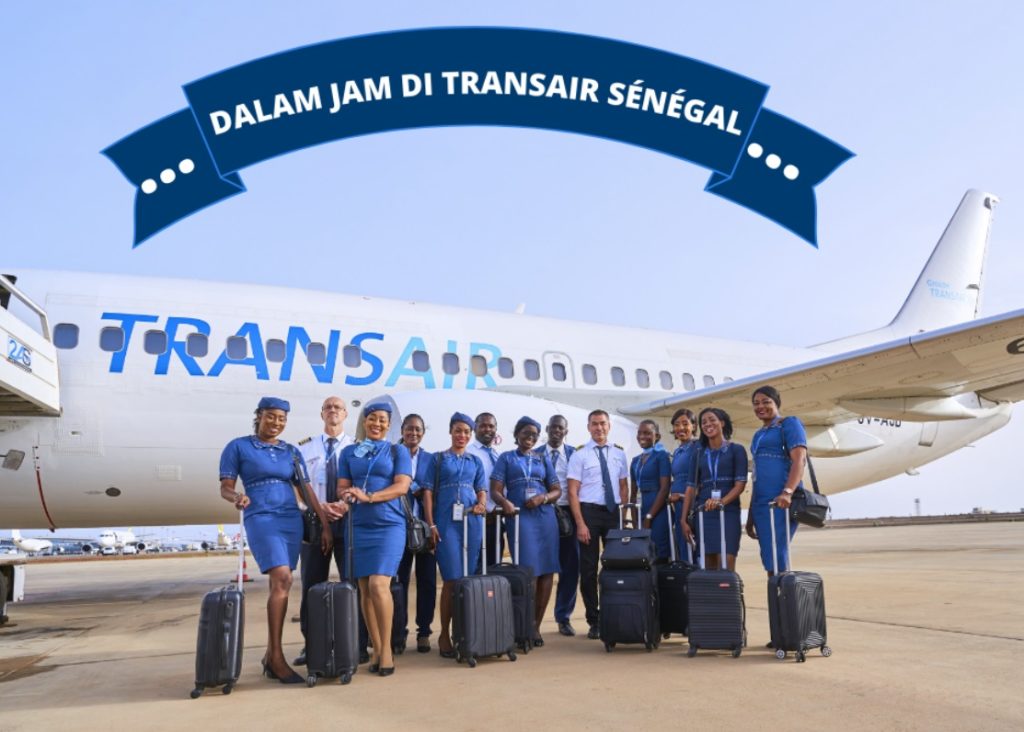 Equipage de la compagnie aérienne Transair qui dessert depuis Dakar, Abidjan, Libreville et Brazzaville