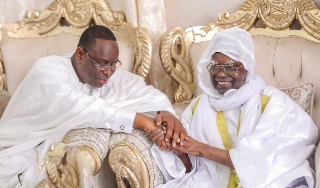 Magal 2022 : Macky Sall et Serigne Mountakha Mbacké, le khalife général des Mourides. 