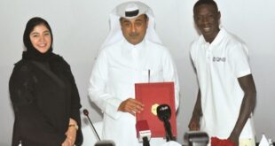 Le tiktokeur sénégalais Khaby Lame, ambassadeur du groupe Qatar National Bank pour la Coupe du monde 2022.