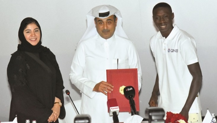 Le tiktokeur sénégalais Khaby Lame, ambassadeur du groupe Qatar National Bank pour la Coupe du monde 2022. 