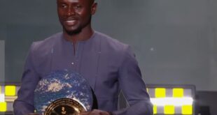 Sadio Mané remporte la première édition du prix Socrates, ballon d'or 2022, France football