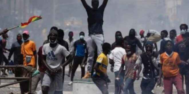 Émeutes et violences au Sénégal : 5 conseils aux ressortissants étrangers présents sur le territoire.