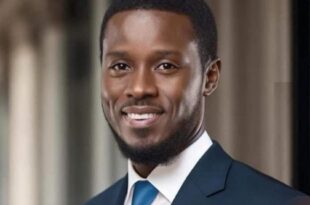 Le cinquième président de la république du Sénégal, élu au premier tour, Bassirou Diomaye Faye