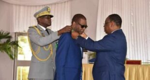 Macky Sall élève Youssou N'dour et d'autres artistes au grade d'officier de l'ordre national du lion