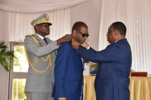 Macky Sall élève Youssou N'dour et d'autres artistes au grade d'officier de l'ordre national du lion