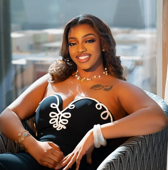 Nefertiti Sow alias Maty Rose dans la série Xalisso Badjio et son tatouage 