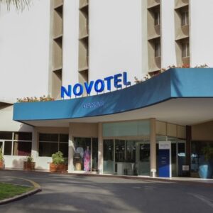 A proximité directe du port de Dakar et de l'embarcadère qui mène à l'ile de Gorée, se trouve le Novotel