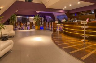 Le Lagon de Dakar célèbre pour son hôtel quatre étoiles, son restaurant et sa plage privée