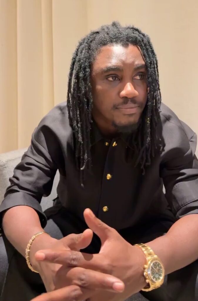 A bout après des mois de rumeurs à son sujet, Wally Seck annonce mettre sa carrière musicale sur pause en attendant de se confronter à la justice sénégalaise