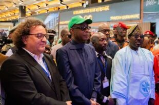 Une expo hommage à Youssou Ndour au cœur de l'aéroport de Dakar
